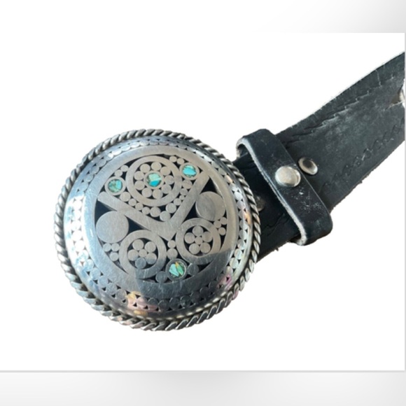 Vtg Mexican Leather Belt with Heavy Turquoise Chip Buckle - Picture 2 of 10